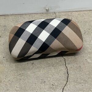Burberry Plaid Sunglass Accessory Case